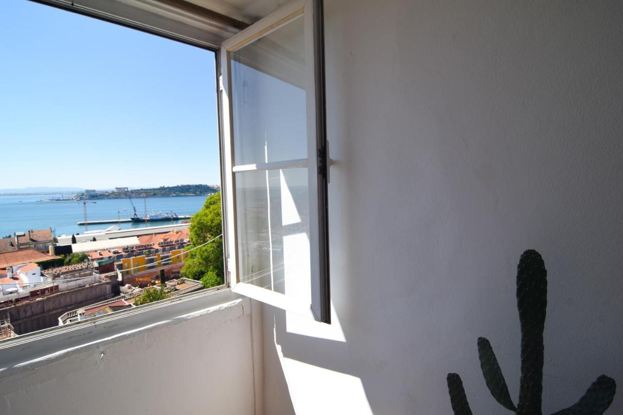 Santos Apartment In Central Lisbon With River View Buitenkant foto