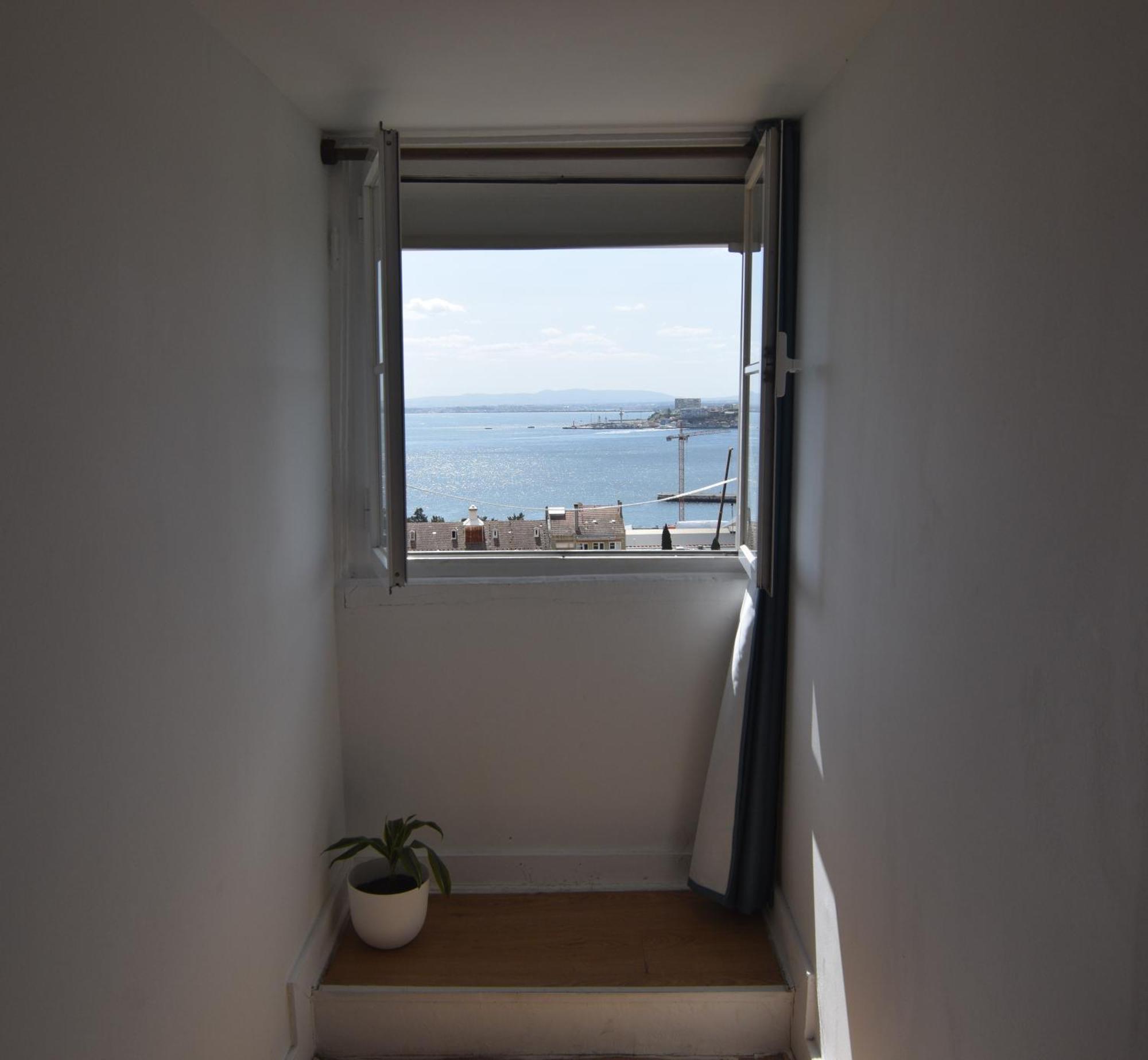 Santos Apartment In Central Lisbon With River View Buitenkant foto