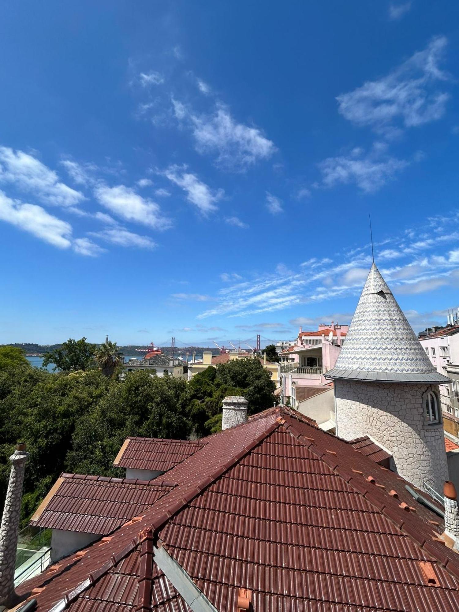 Santos Apartment In Central Lisbon With River View Buitenkant foto